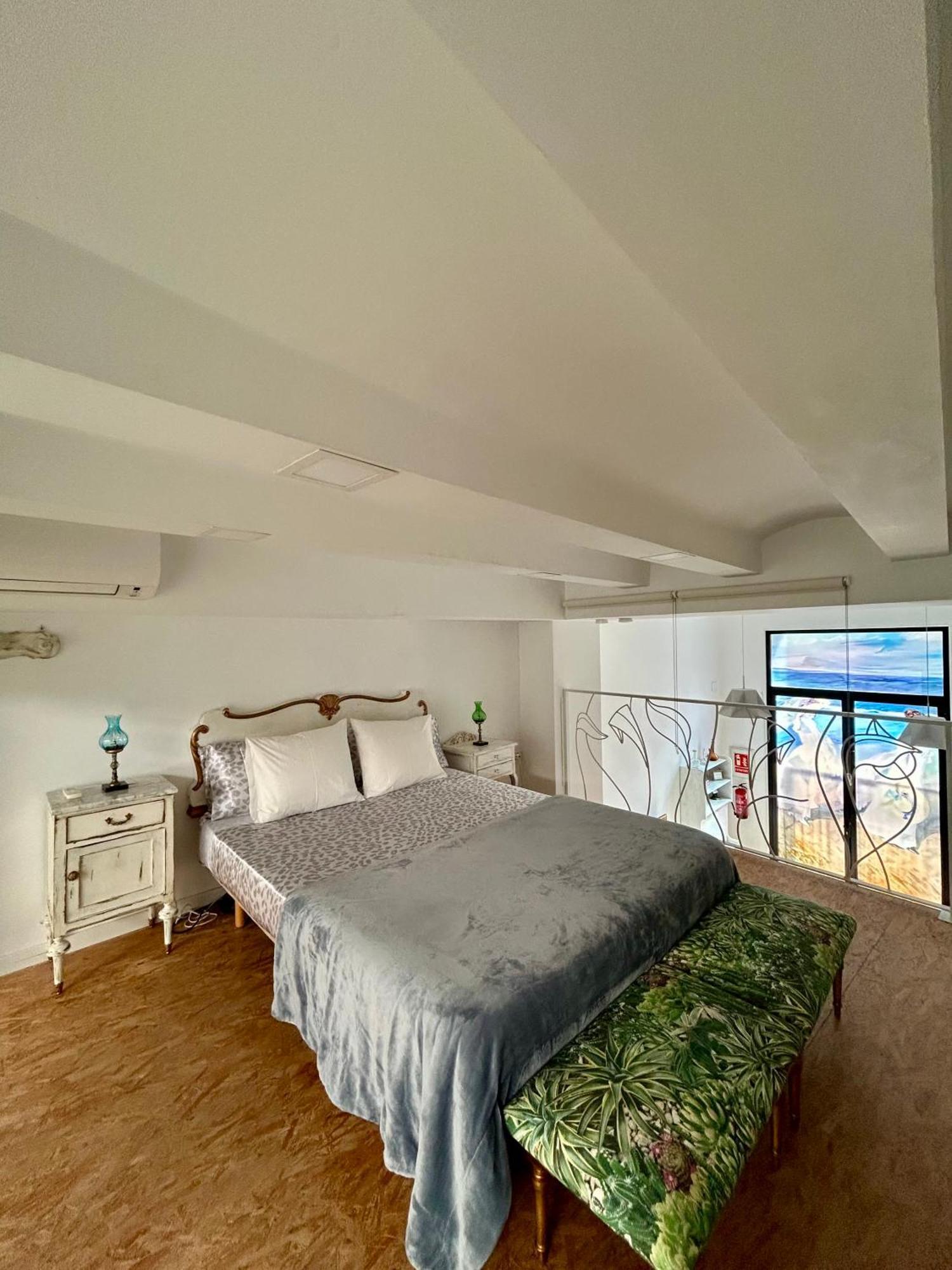 Loft Con Mucha Luz En El Centro Barrio Ruzafa Βίλα Βαλένθια Εξωτερικό φωτογραφία